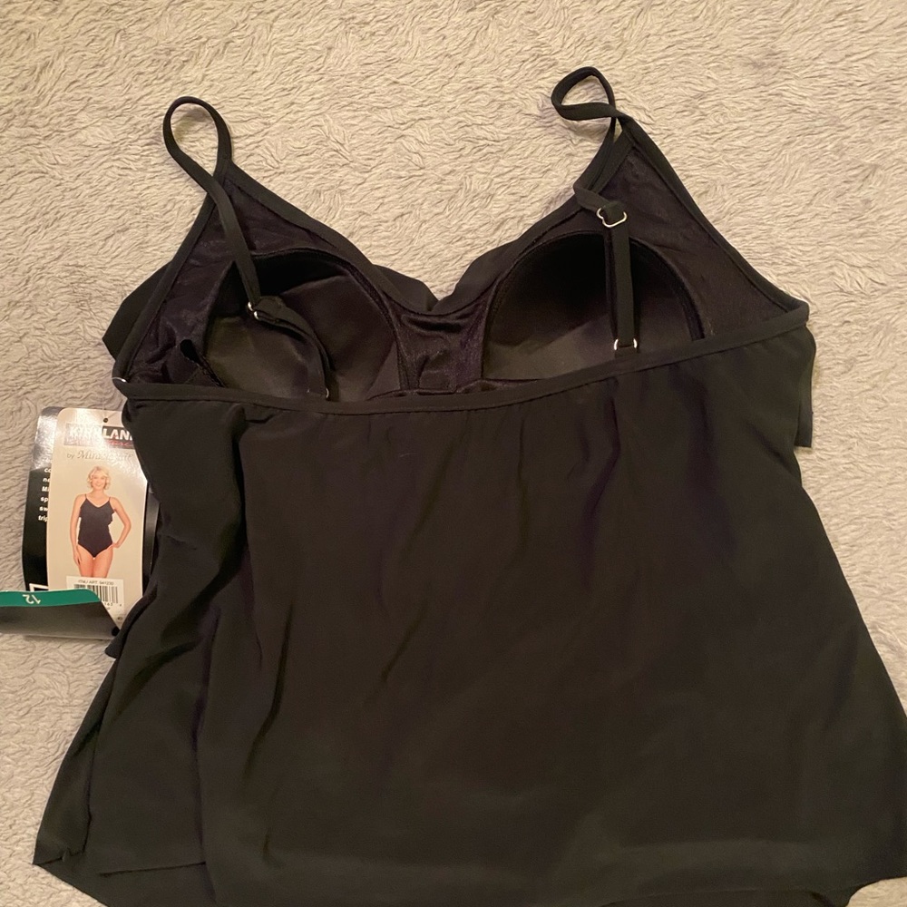 Kirkland Signature By MIRACLESUIT TANKINI TOP Size 12, Solid Black, Layered) - Picture 5 of 10